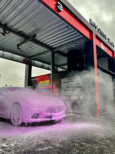 MYJNIA SAMOOBSŁUGOWA HUZAR